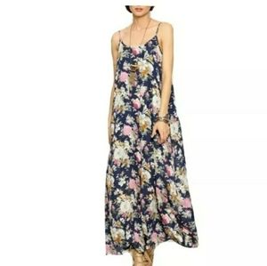 SHEIN Cami Floral Adjustable Strap Maxi Dr…